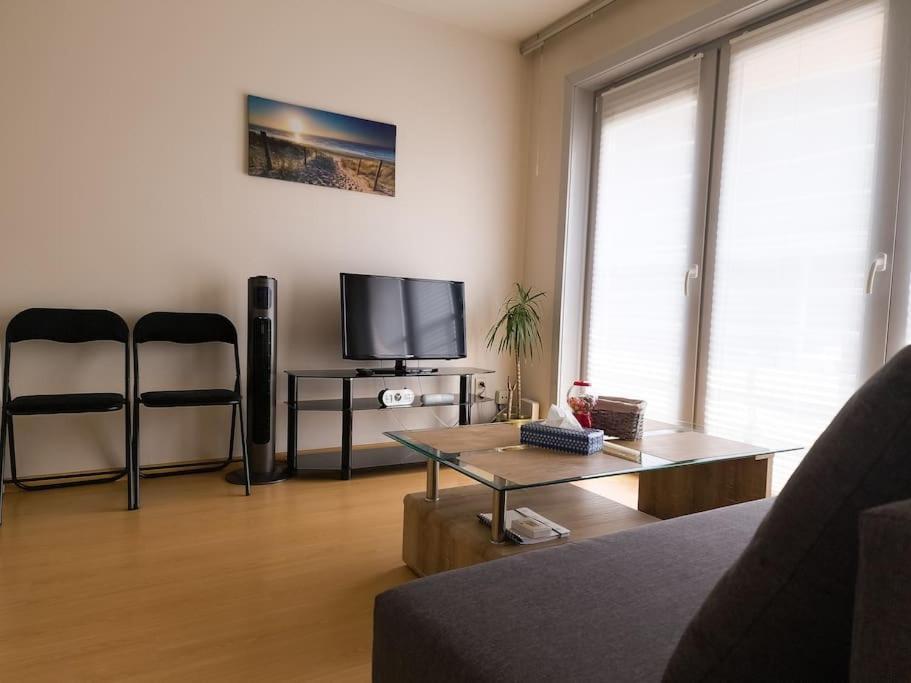Cozy Studio With Pool Close To The Sea Ostend Exterior photo